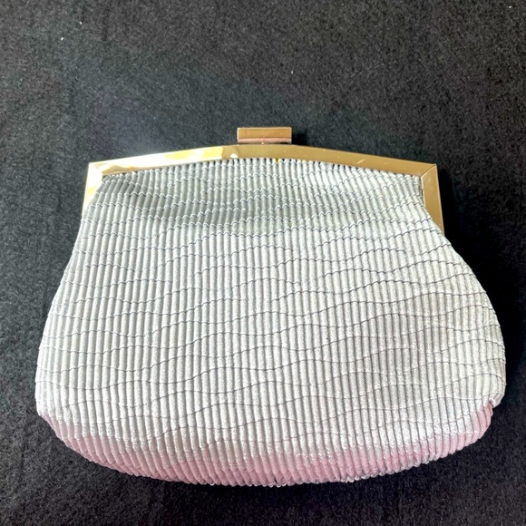 Silver colored BIJOUX TERNER Polyester glam clutch with chain strap, NWT - Picture 1 of 7